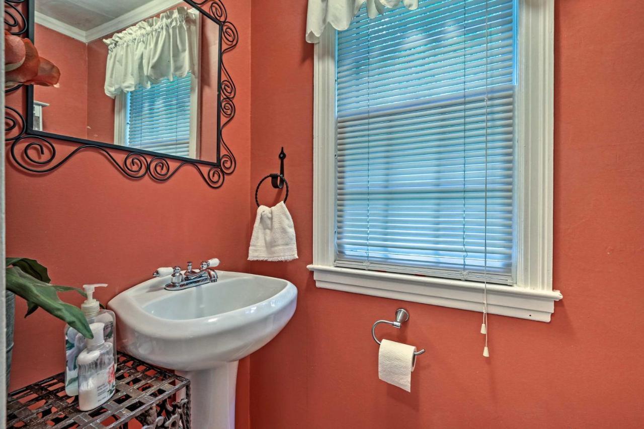 Historic Essex Home With Large Yard Near Downtown! Luaran gambar